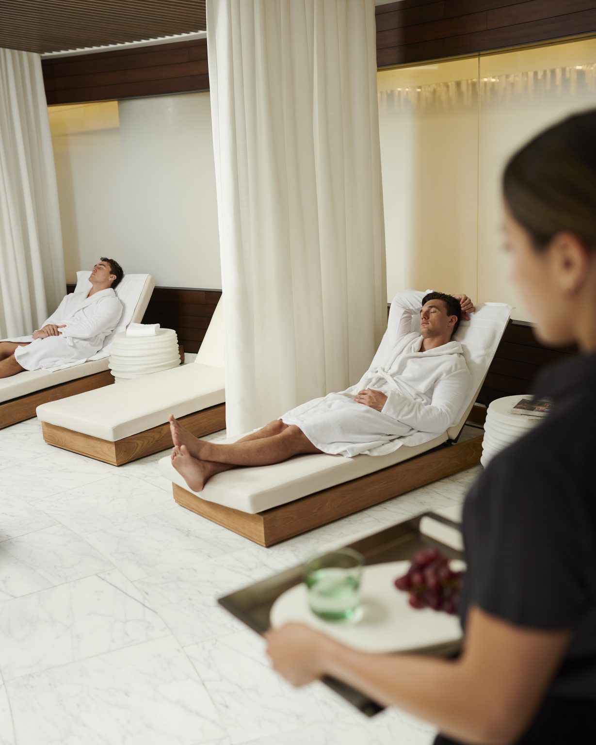 Explore The 100,000 SF Of Amenities One Manhattan Square